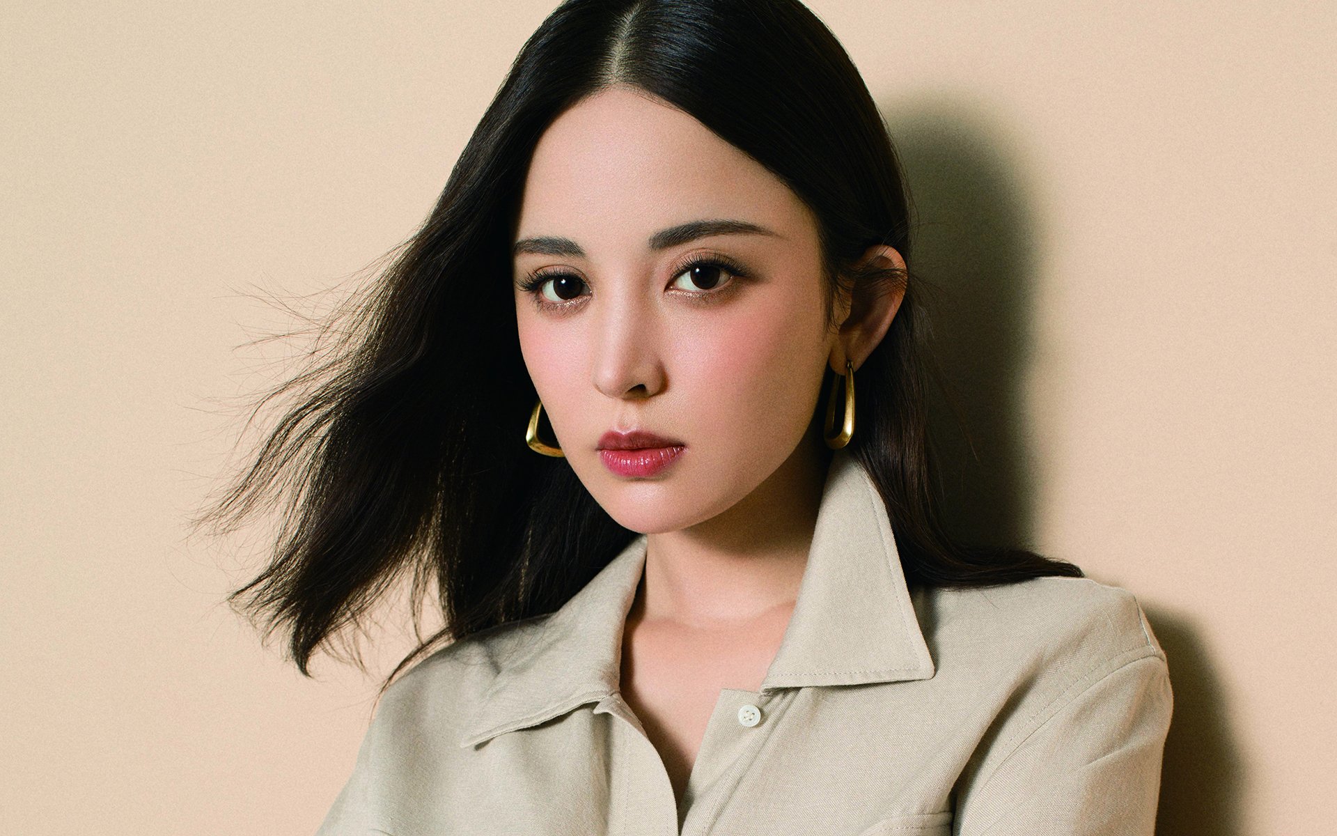 _光影灯光跑：夜晚城市的运动奇幻之旅_，2020灯光影像图